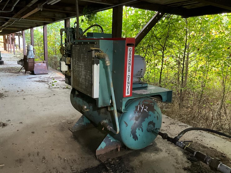 #142-•-gardner-denver-air-compressor-image-17