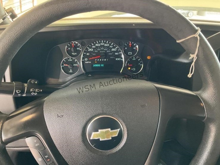 2014-chevrolet-express-3500-image-17