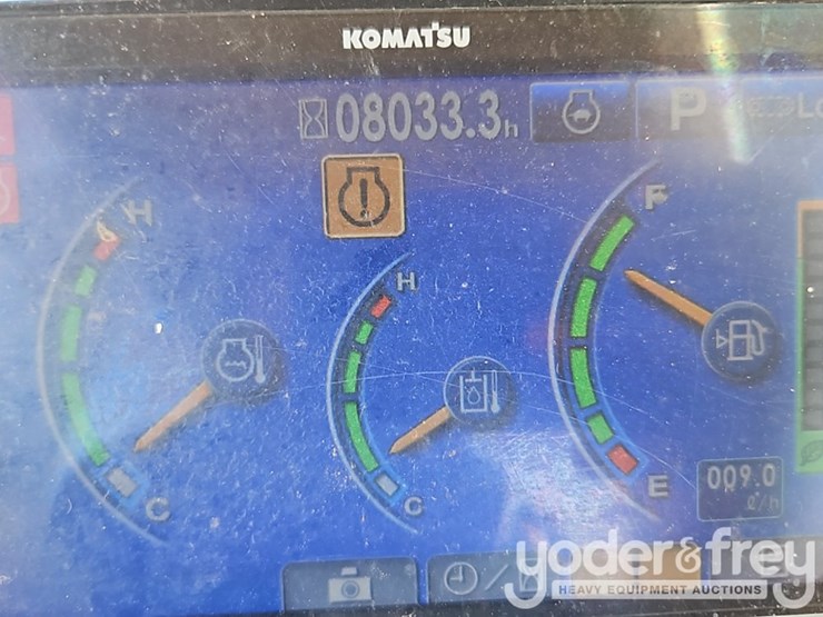 2015-komatsu-pc210-lc-10-image-44