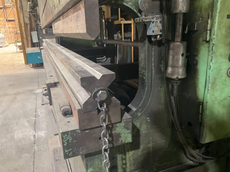 #105-•-175-ton-accur-press-brake-image-14