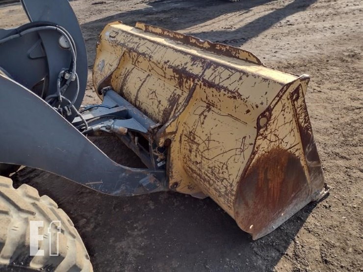 2017-deere-244kii-image-17