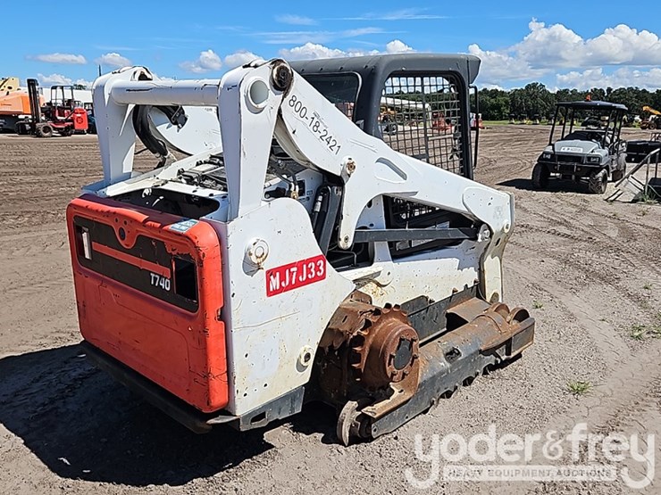 2017-bobcat-t740-image-4