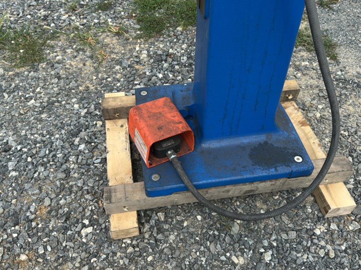 #132-•-rivet-machine-image-10