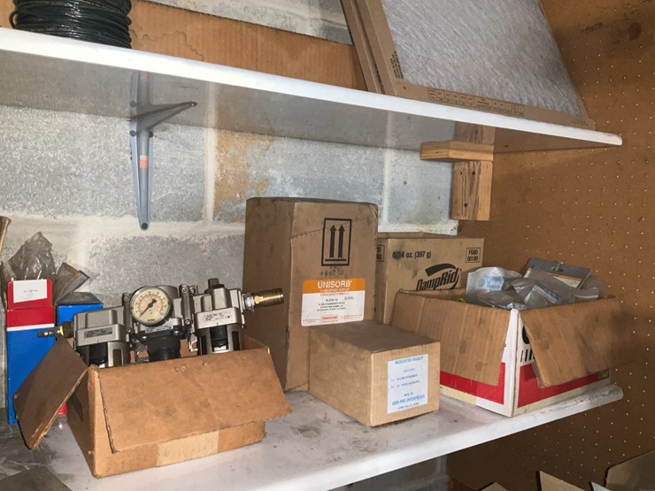 #162-•-shelves-and-contents-image-8