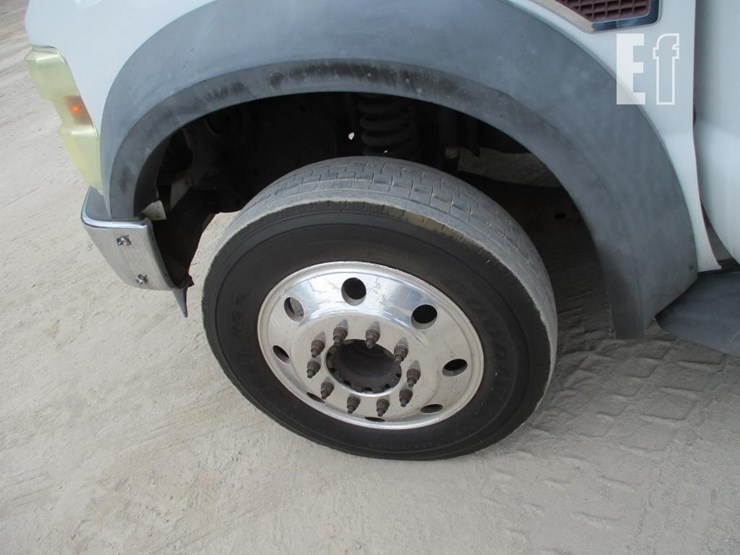 2008-ford-f550-image-17