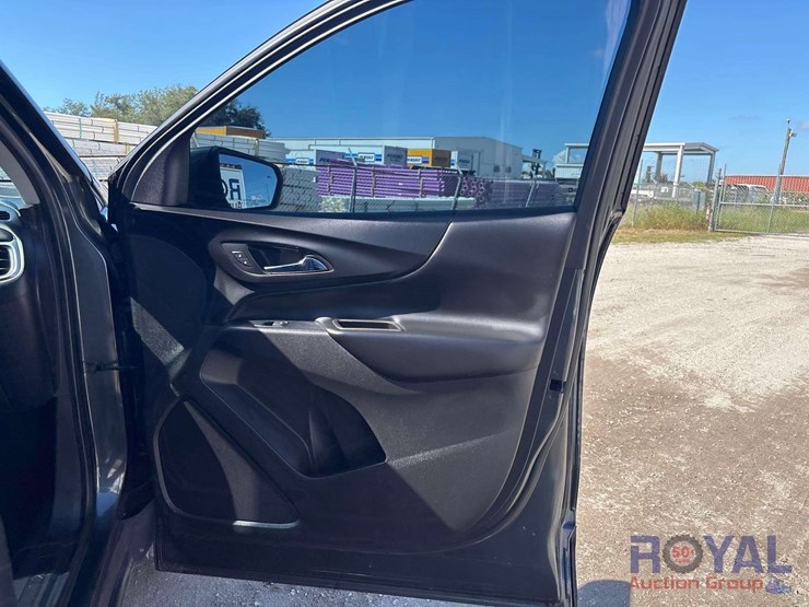 2018-chevrolet-equinox-image-24