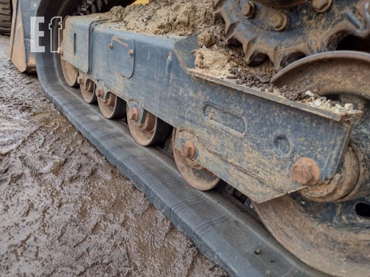 deere-325g-image-23