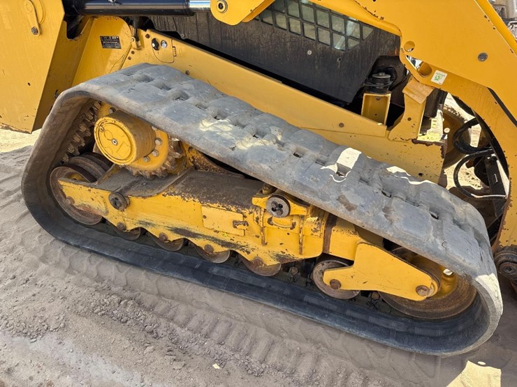 2019-caterpillar-279d-image-13