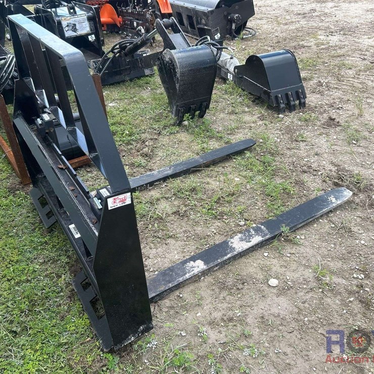 2025 Kivel 48in Forks and Frame Skid Steer Attachment