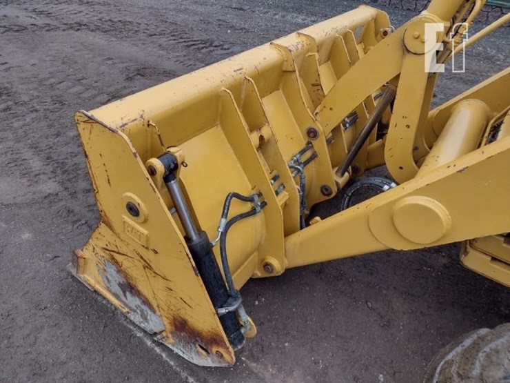 2006-caterpillar-416d-image-21
