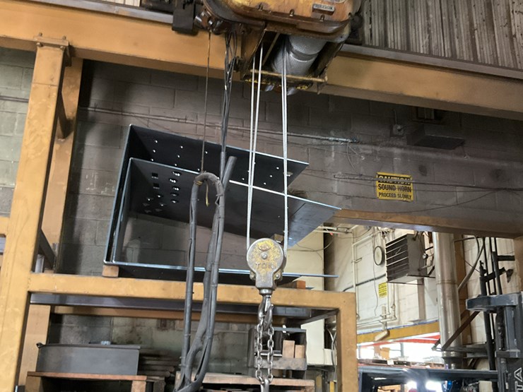 #114-•-detroit-5-ton-bridge-crane-image-2
