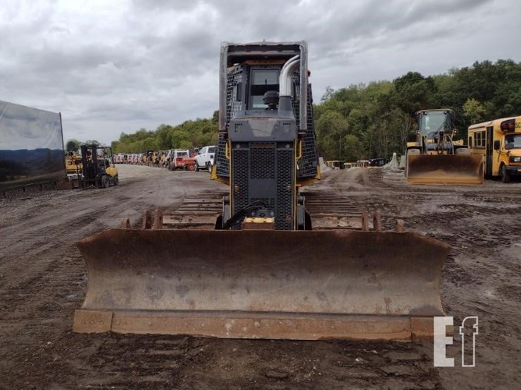 2017-deere-650k-lgp-image-2