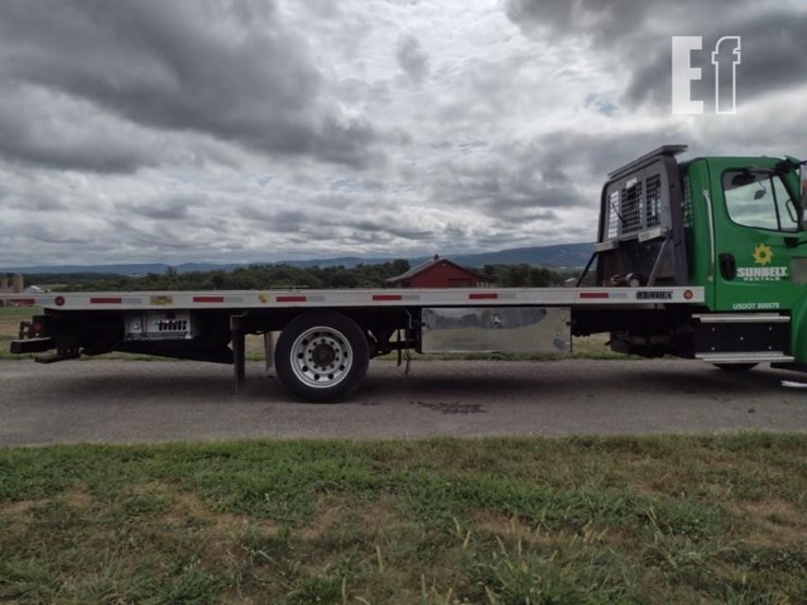 2019-freightliner-business-class-m2-106-image-34