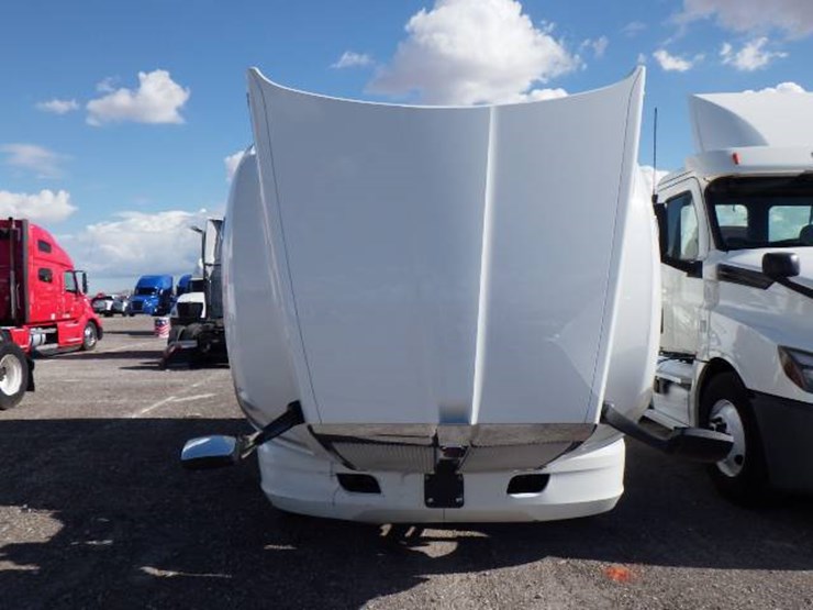 2018-kenworth-t680-image-15