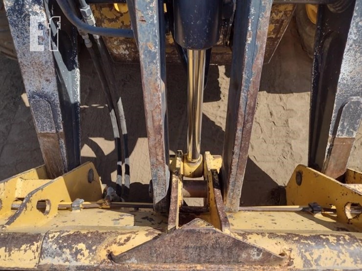 2010-deere-710j-image-20