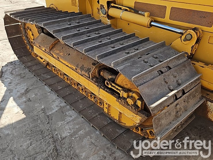 2016-deere-450j-image-11