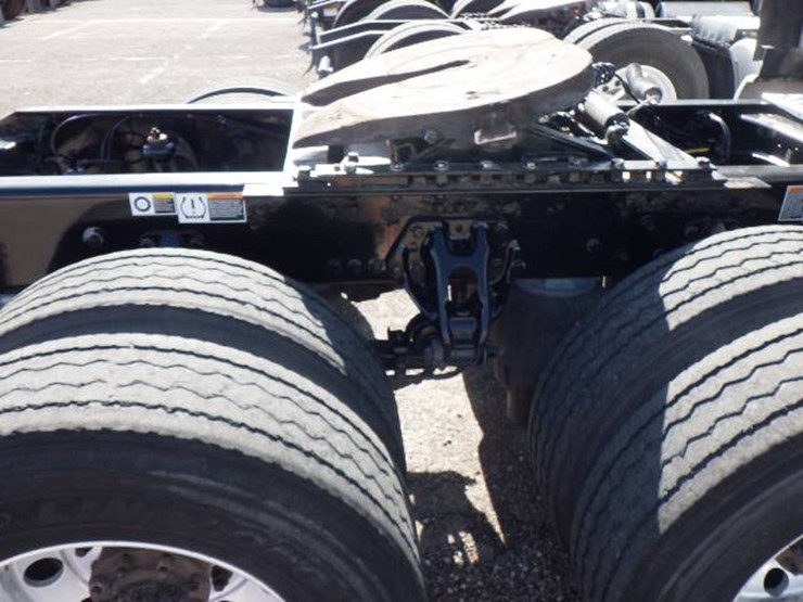 2018-kenworth-t680-image-5