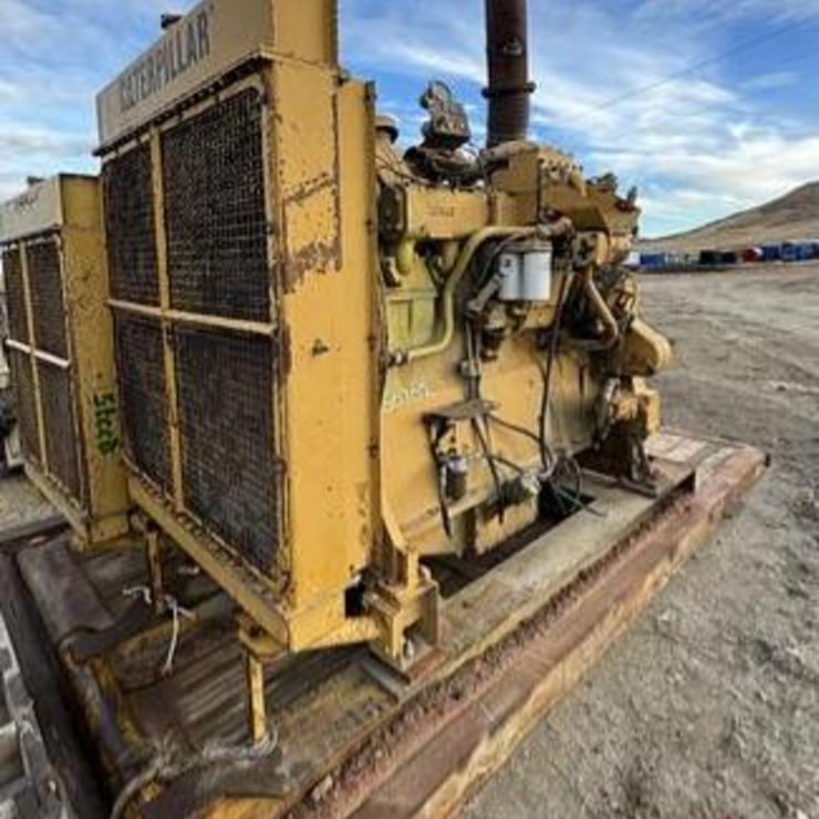 CATERPILLAR D353