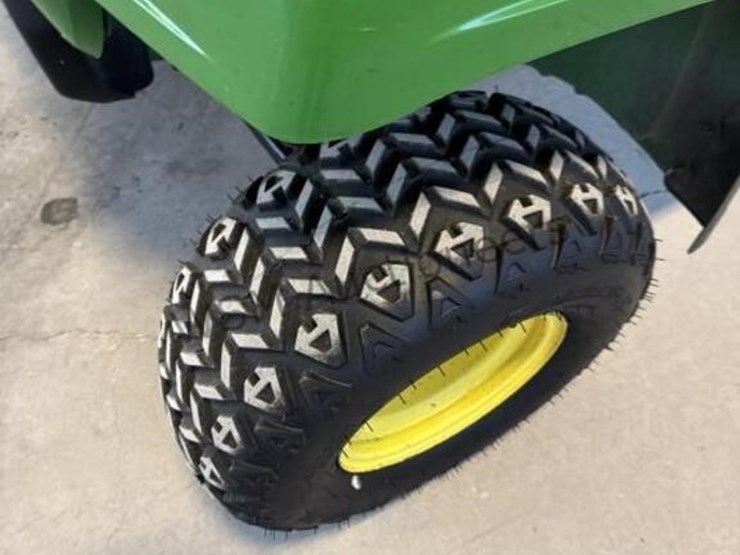 john-deere-gator-tx-image-11
