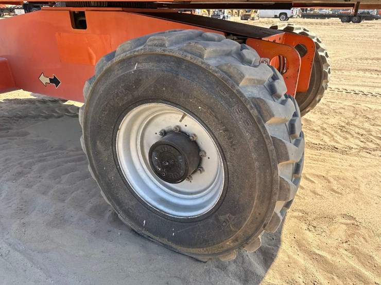 2007-jlg-600s-image-11