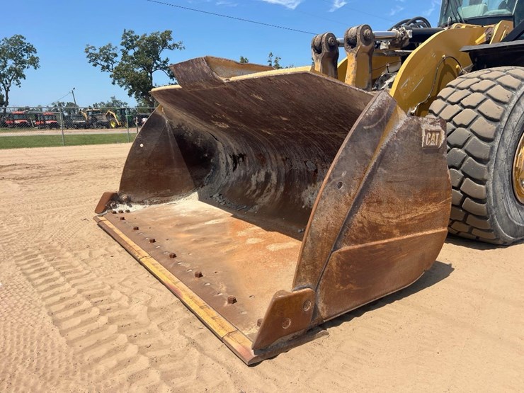 2022-caterpillar-980-image-8