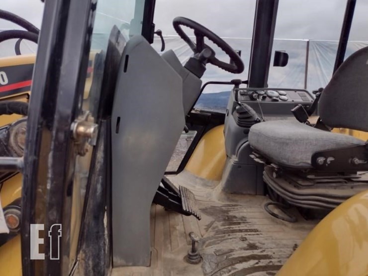 2000-caterpillar-416c-image-12