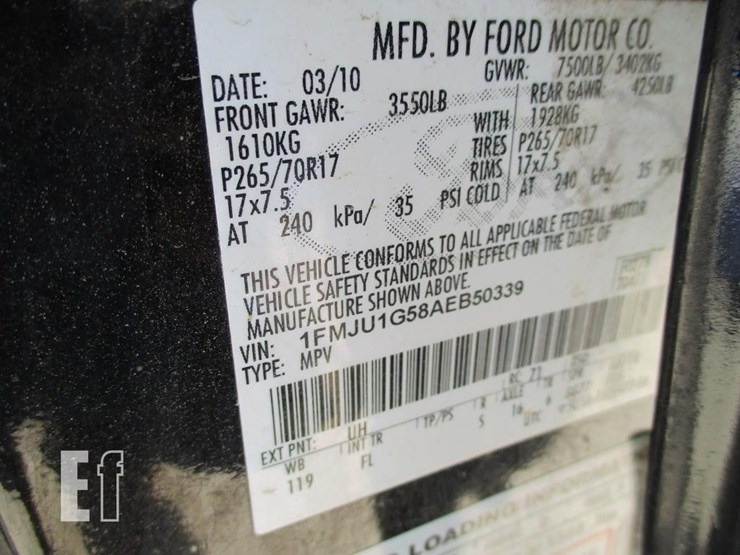 2010-ford-expedition-image-16