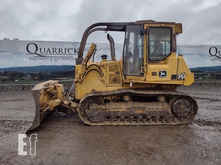 1997-deere-750c-image-1