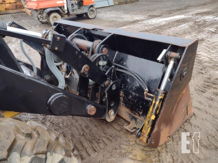 2000-caterpillar-416c-image-17