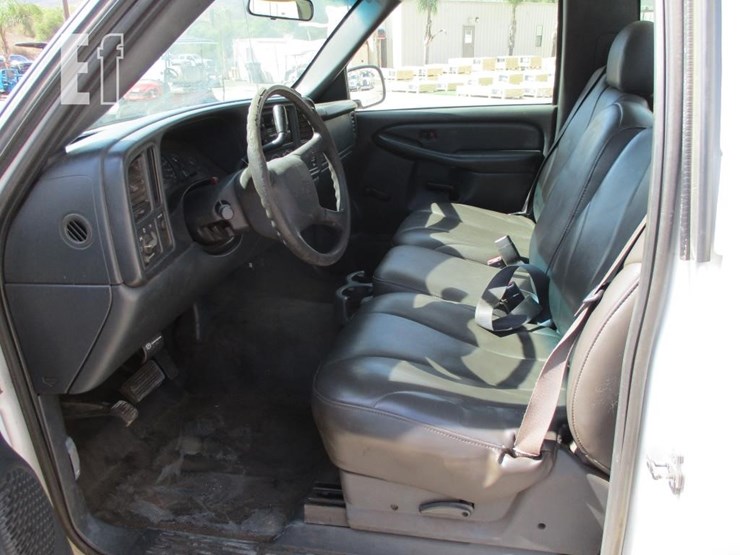 2002-chevrolet-2500-image-7