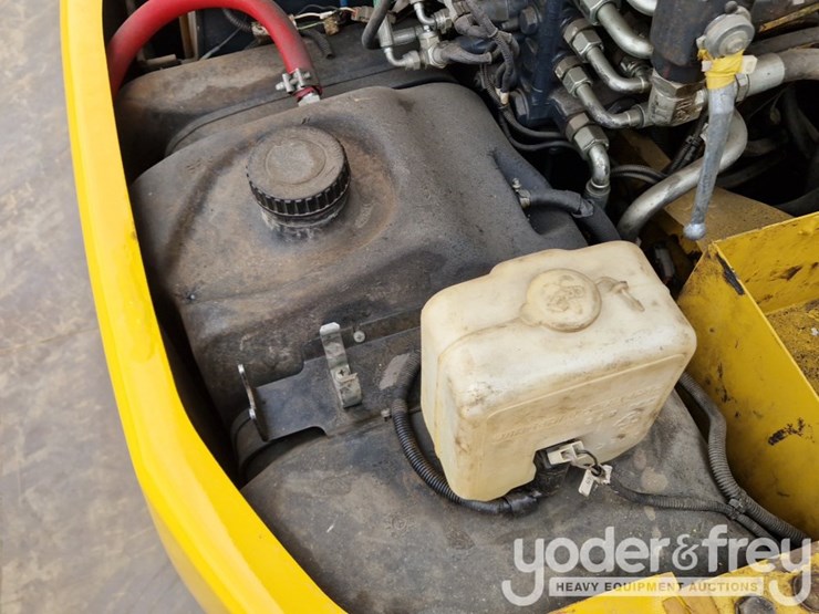 2014-komatsu-pc80mr-3-image-36
