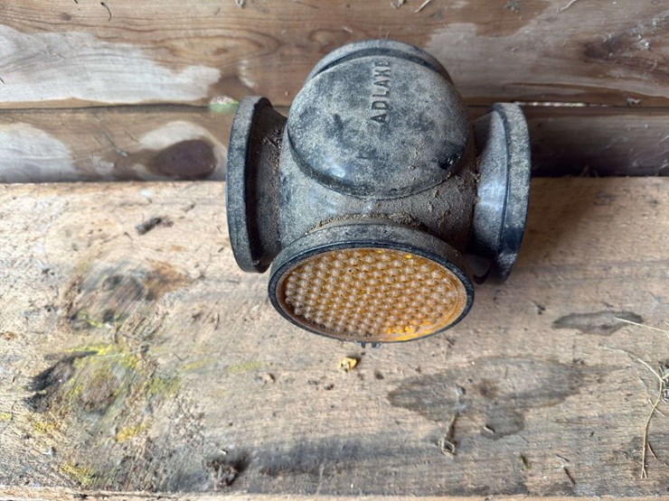 adlake-light-image-2