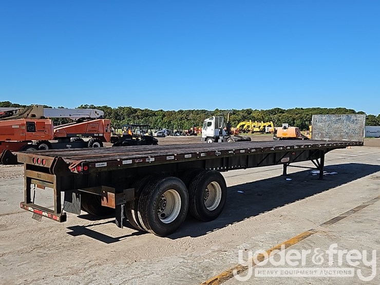 2004-clark-45'-tandem-axle-flatbed-trailer,-gvwr-66,500-lbs-image-10