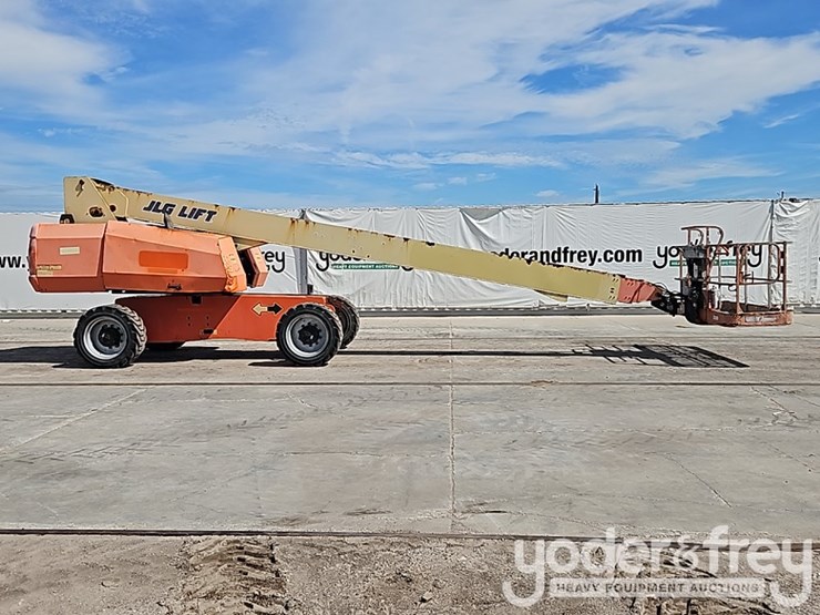 2015-jlg-800s-image-5