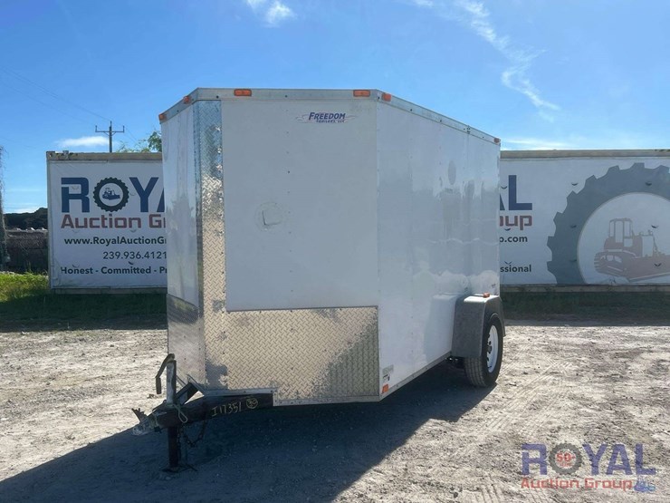 10ft-enclosed-cargo-trailer-image-1