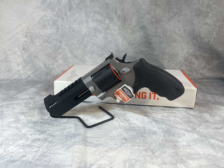 #4798-•-taurus-raging-hunter-454-casull-revolver,-sn:-agc081045-image-1