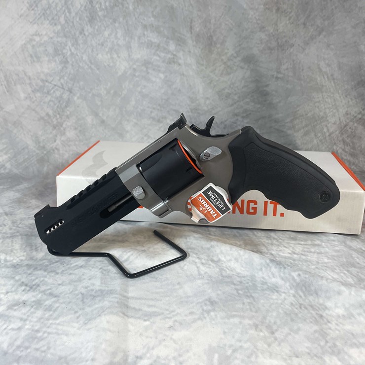 #4798 • Taurus Raging Hunter 454 Casull Revolver, SN: AGC081045