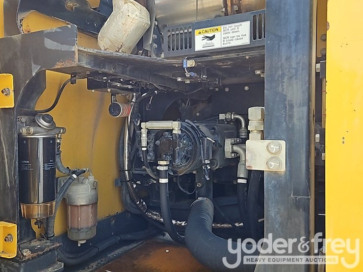 2015-kobelco-sk210-lc-9-image-30