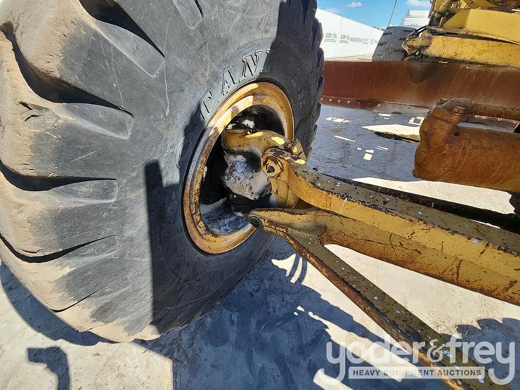 caterpillar-16g-image-12