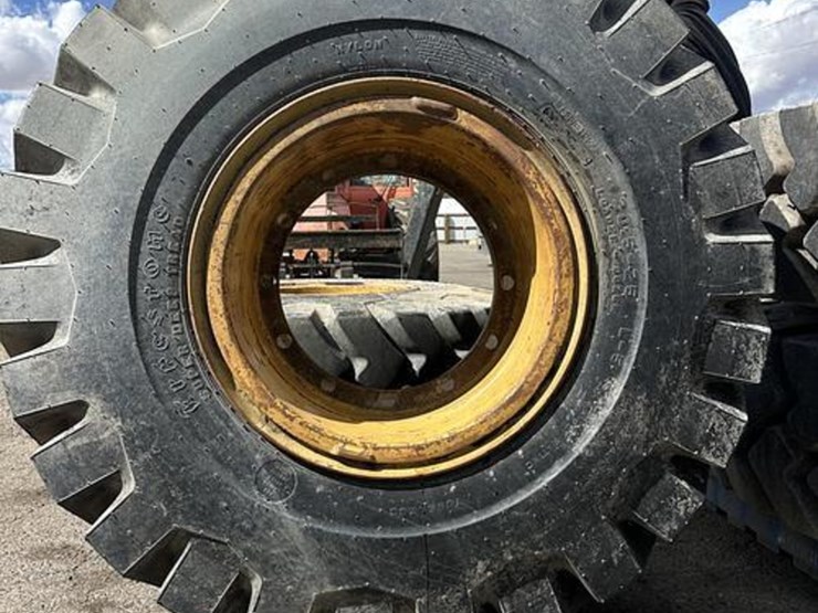 2020-firestone-20.5/25-loader-dozer-tires-image-1