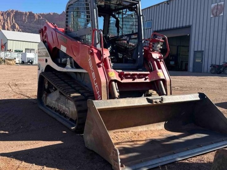 2021-takeuchi-tl12v2-image-4