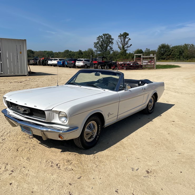 #7017 • 1966 Ford Mustang Convertible (Downing, WI) (Has WI Title)