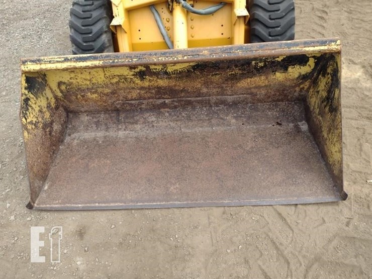 1986-deere-575-image-13
