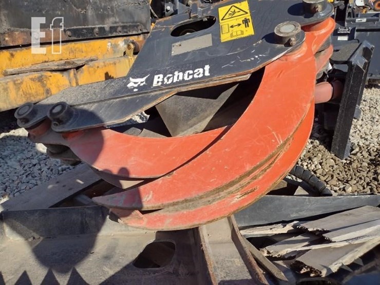 22-bobcat-log-grapple-image-5