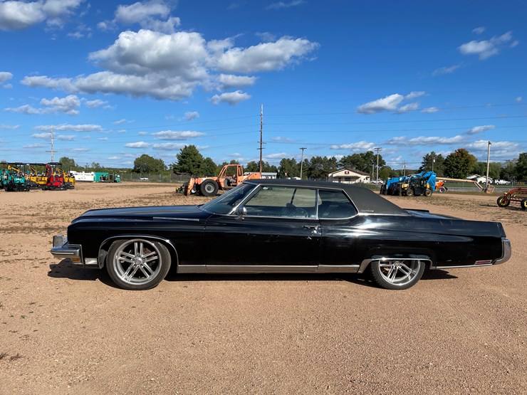 #8218-•-1973-buick-electra-225-coupe-(has-title-in-delay)-(mosinee,-wi)-image-2