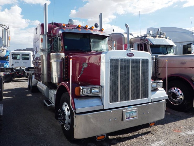 2003-peterbilt-379-image-2