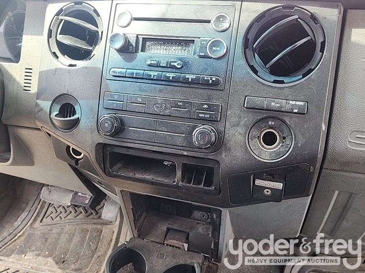 2015-ford-f250-image-30