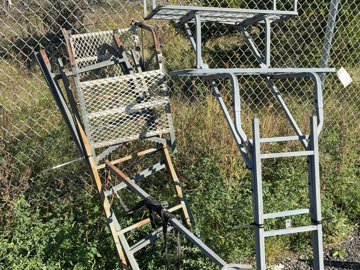 2-ladder-tree-stands-image-1