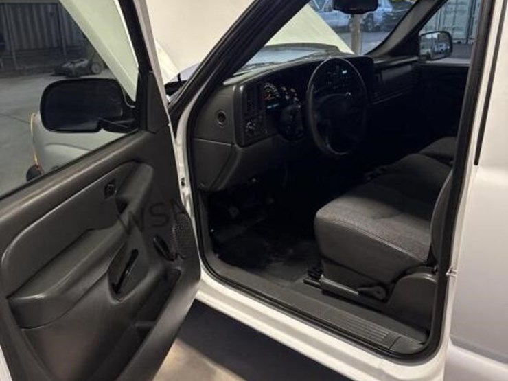 2007-chevrolet-silverado-1500-image-23