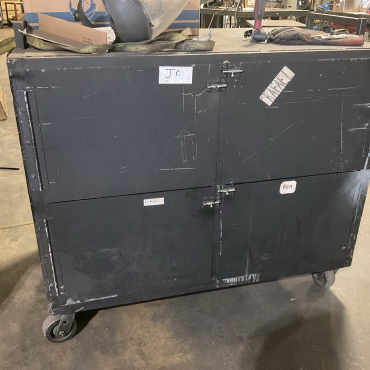 #166 • Metal cabinet